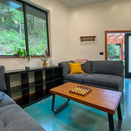 New, Modern, Country-Feel, Close To アーケータ エクステリア 写真
