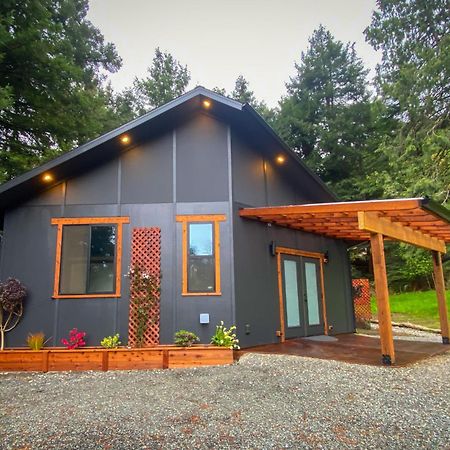 New, Modern, Country-Feel, Close To アーケータ エクステリア 写真
