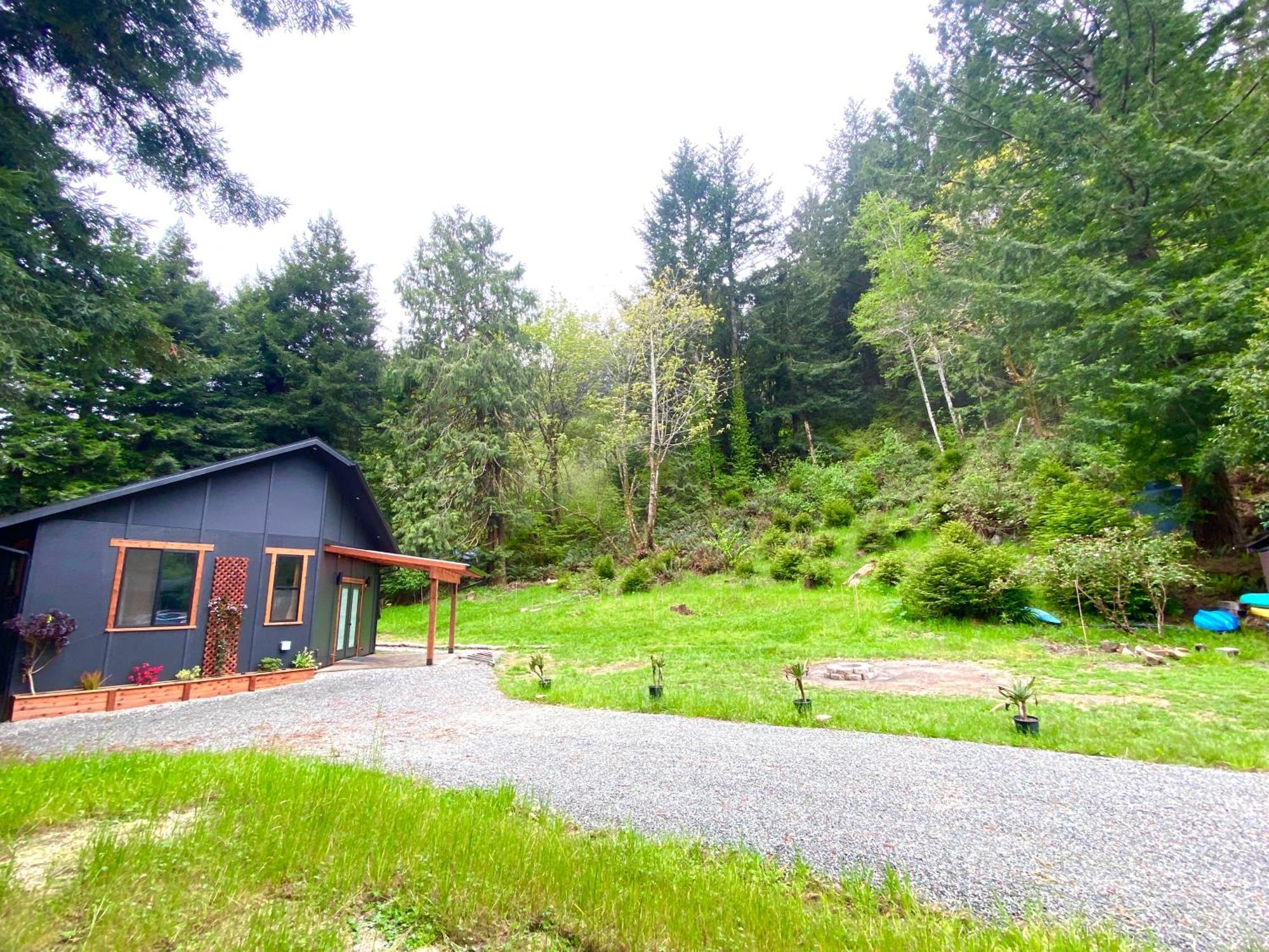 New, Modern, Country-Feel, Close To アーケータ エクステリア 写真